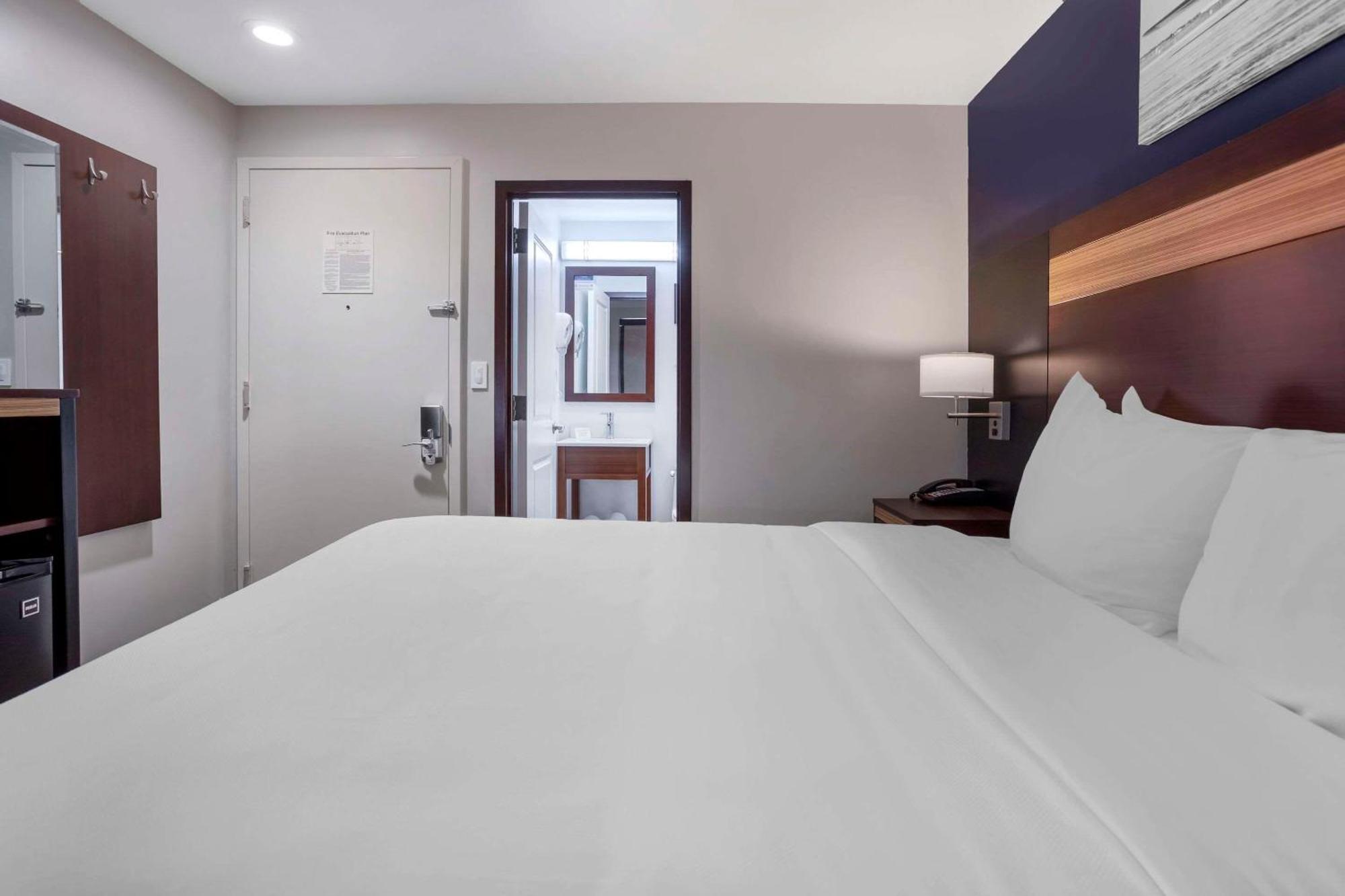 Avion Inn Near Lga Airport, Ascend Hotel Collection New York Exterior photo