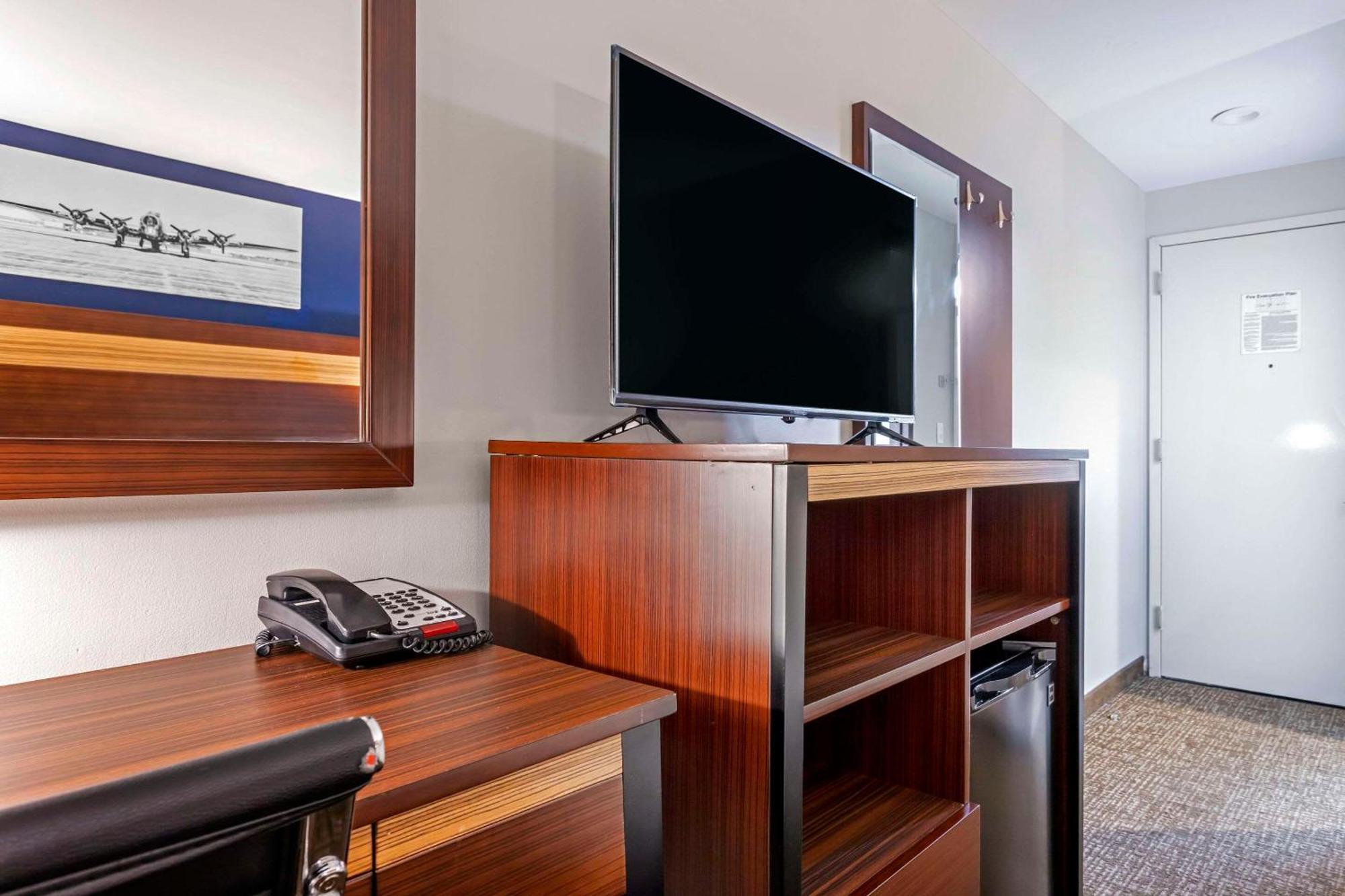 Avion Inn Near Lga Airport, Ascend Hotel Collection New York Exterior photo